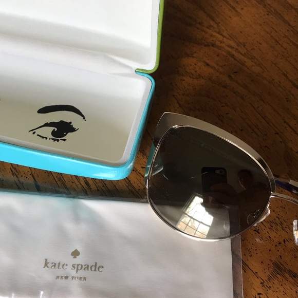 Kate Spade ♠️ Sunglasses NWT! - Picture 4 of 7